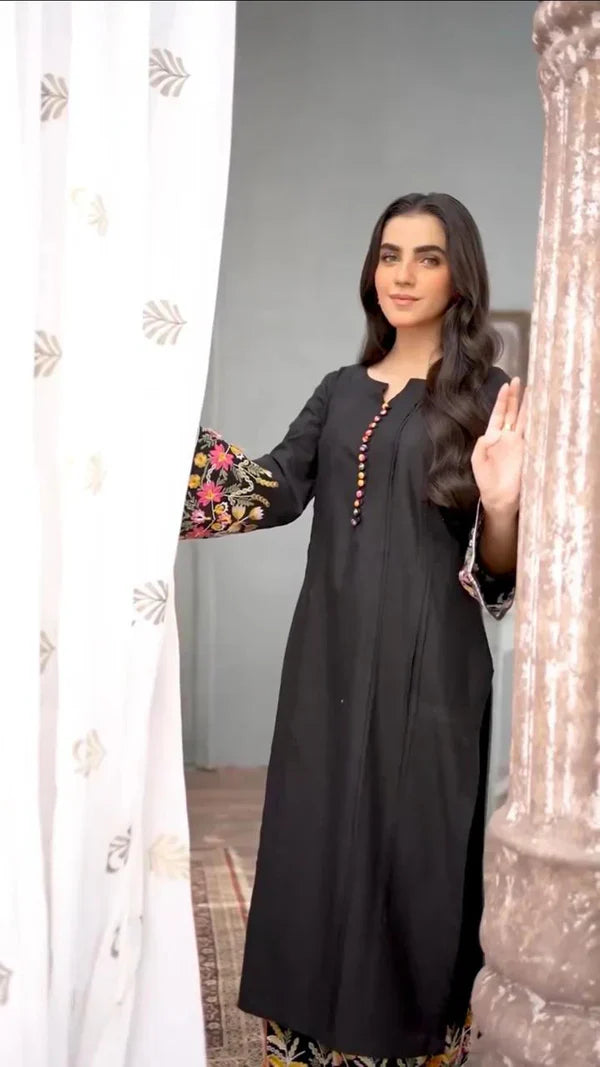 BLACK ELEGANCE EMB 2Pc