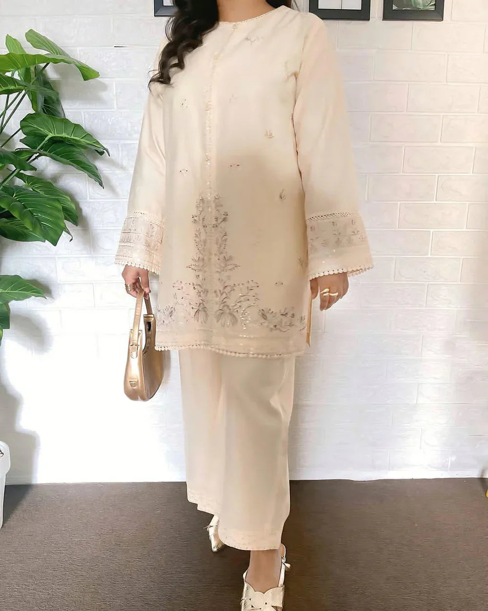 JENIFER EMB CO\ORD SET