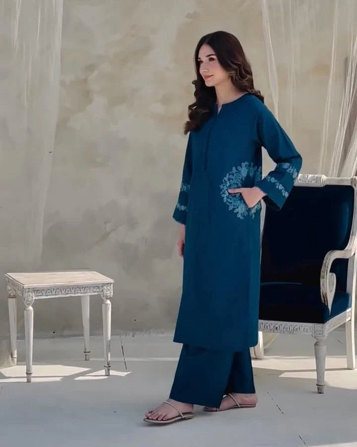 Chic Embroidered 2pcs